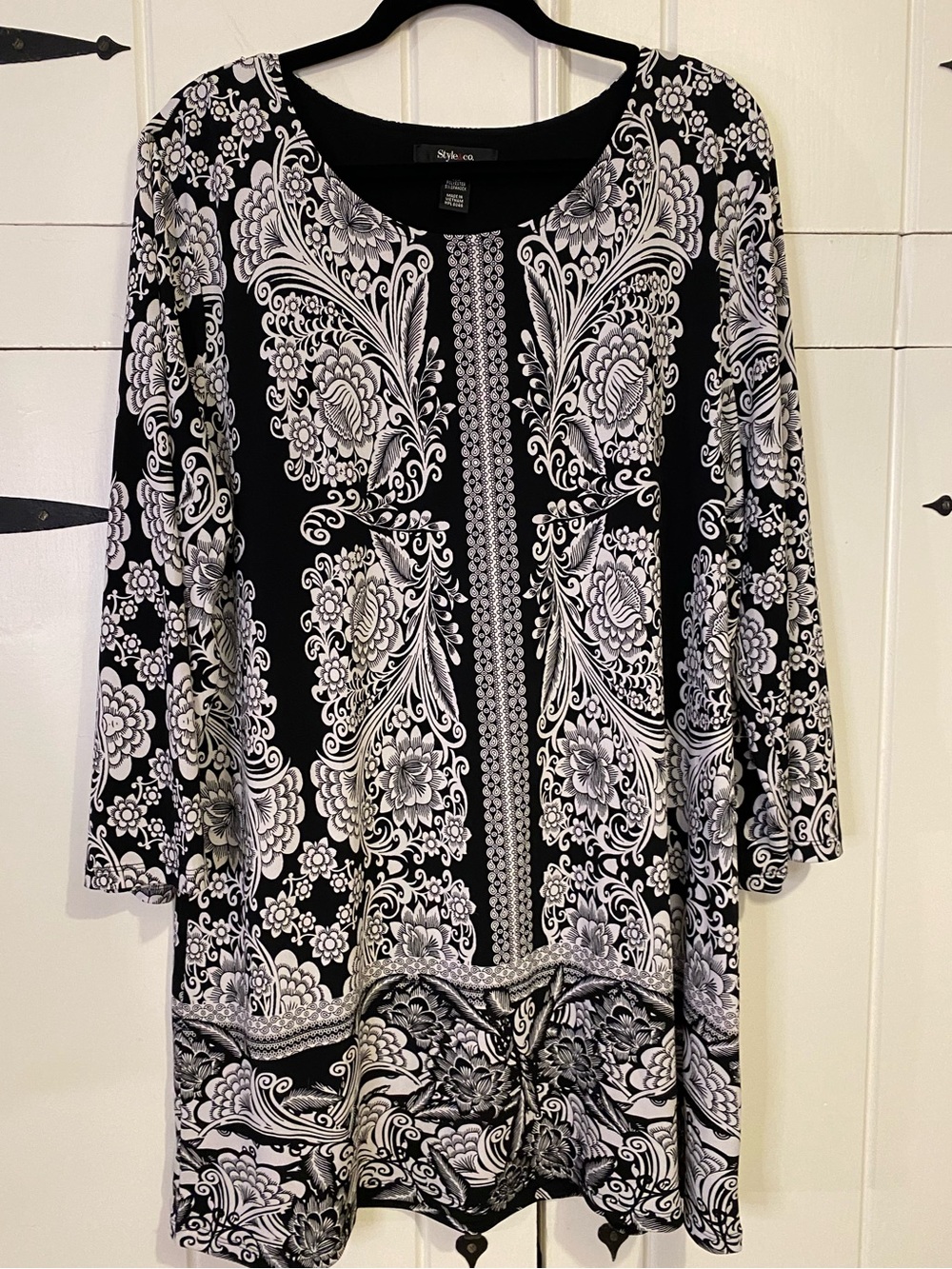 Style & Co. black and white paisley floral tunic dress. XXL. Never worn. NWOT.